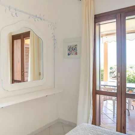 Belvilla By Oyo Monolocale Baia 5 * 马里内拉